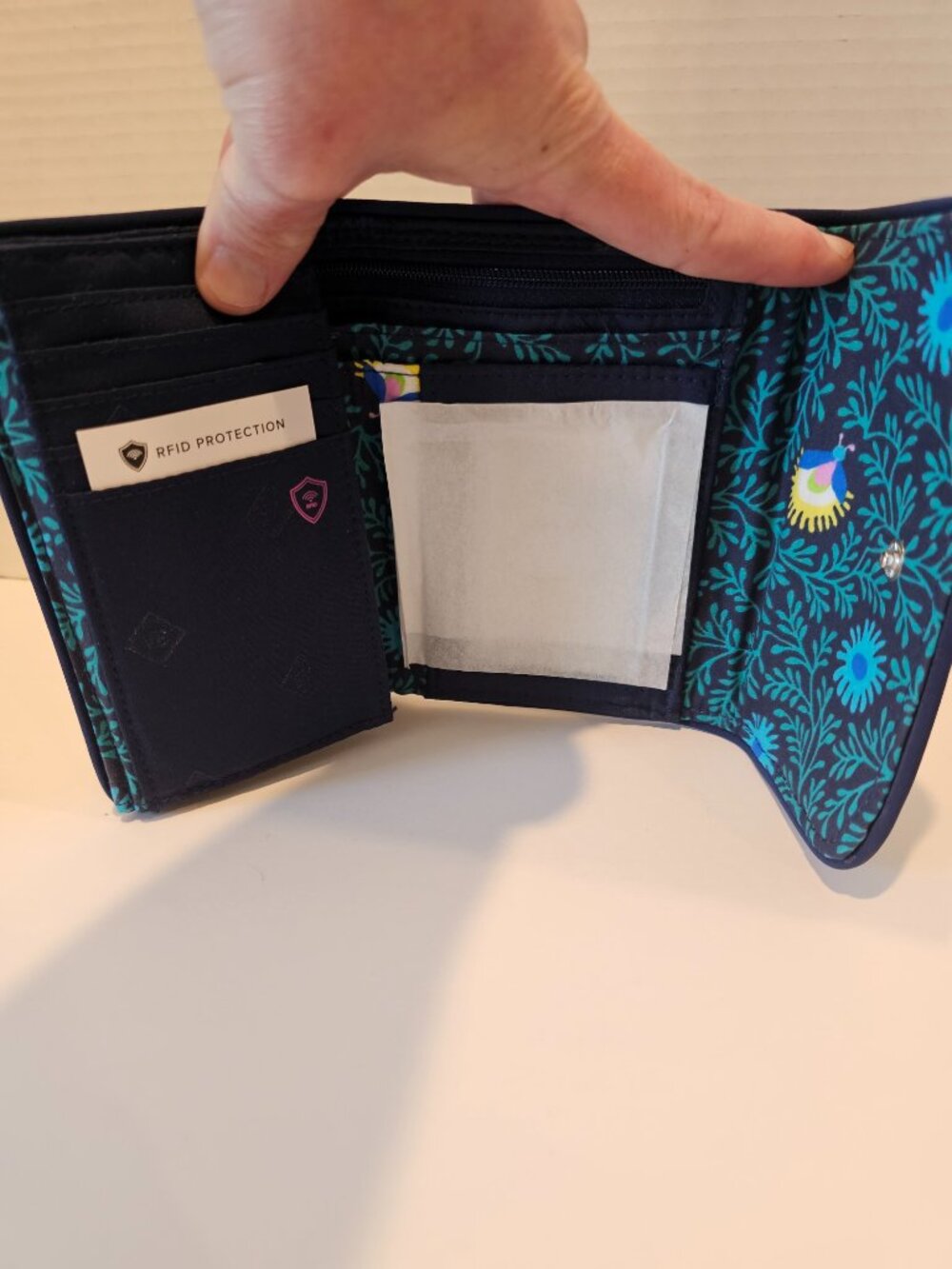 NWT Vera Bradley Iconic RFID Riley Compact Wallet Moonlight Garden Flowers Blue - Picture 6 of 10
